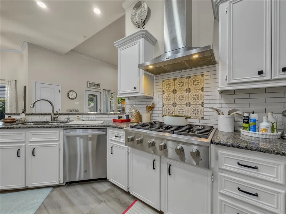 1821 Amos Court Corpus Christi, TX 78418