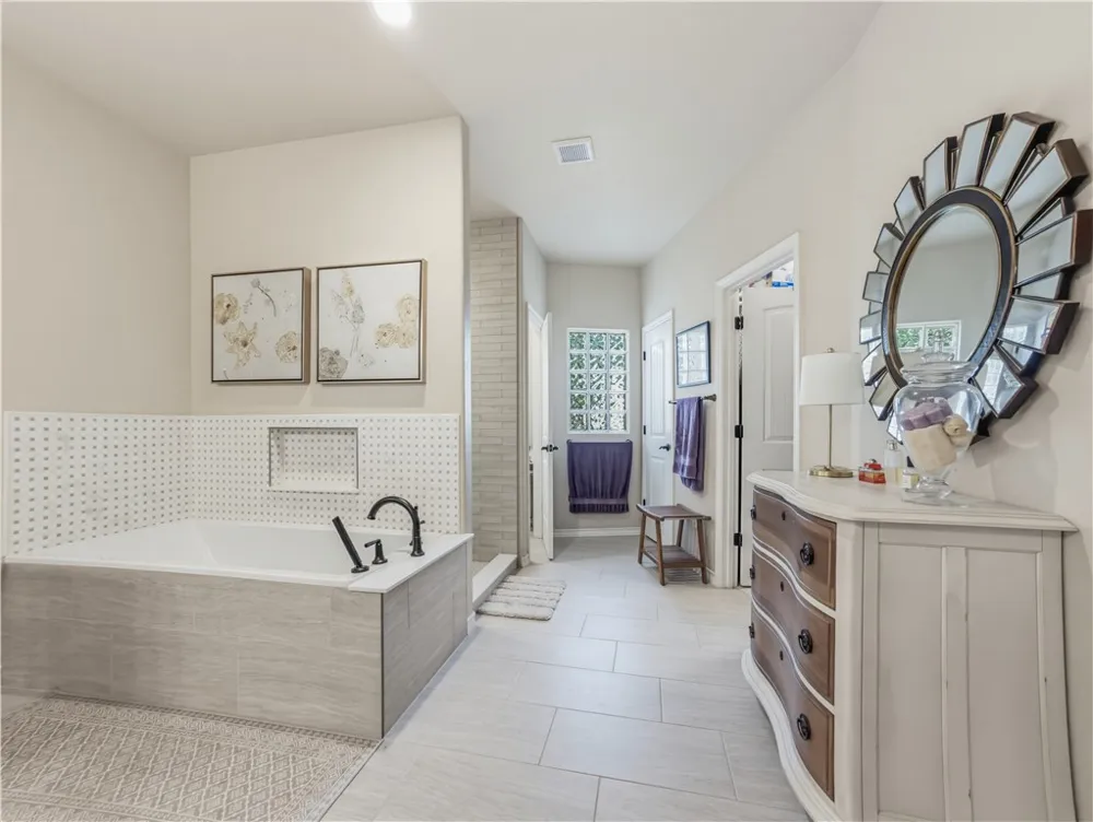1821 Amos Court Corpus Christi, TX 78418