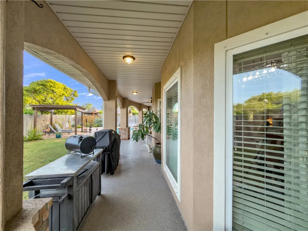 1821 Amos Court Corpus Christi, TX 78418
