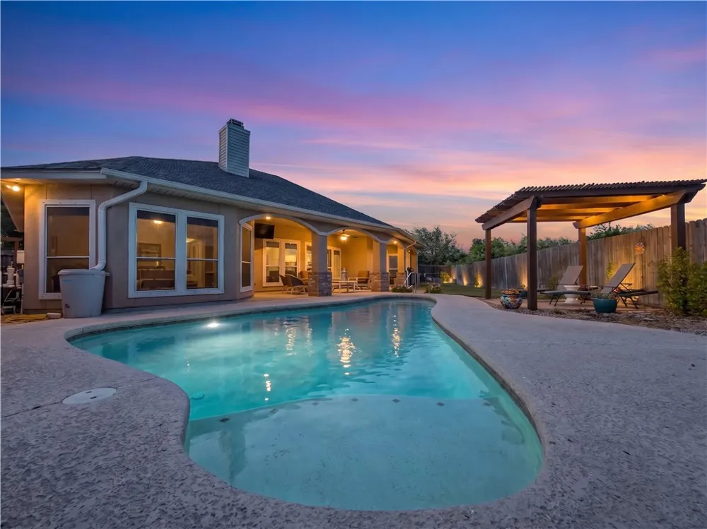 1821 Amos Court Corpus Christi, TX 78418