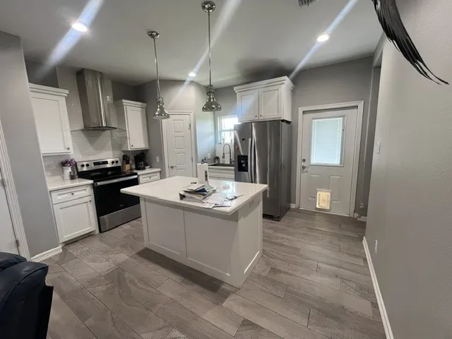 1107 E Kenedy Avenue Kingsville, TX 78363