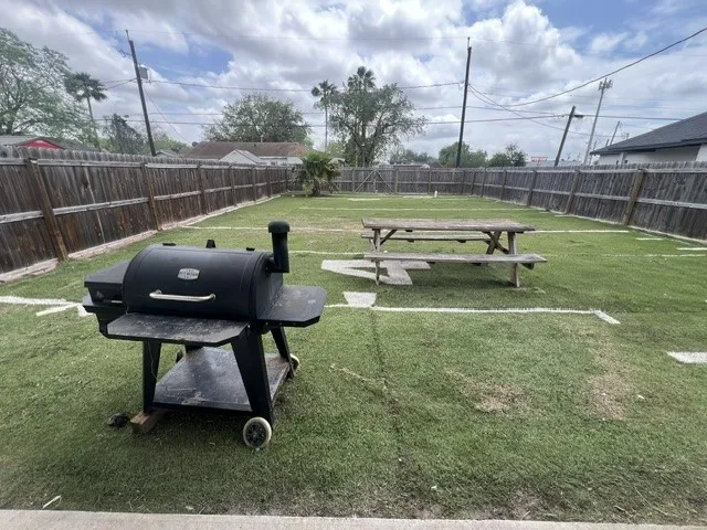 1107 E Kenedy Avenue Kingsville, TX 78363