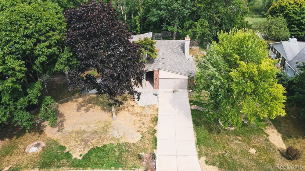 5609 Culpepper Drive West Bloomfield Charter Township, MI 48322