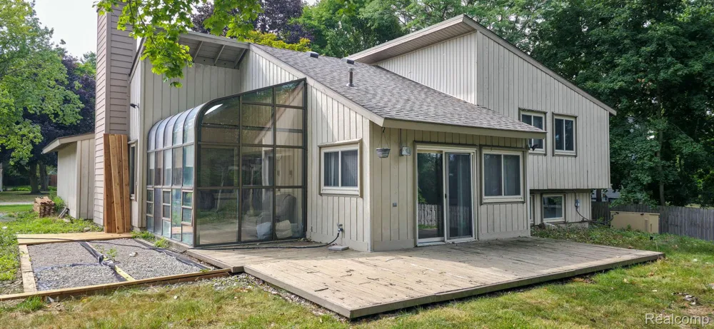 5609 Culpepper Drive West Bloomfield Charter Township, MI 48322