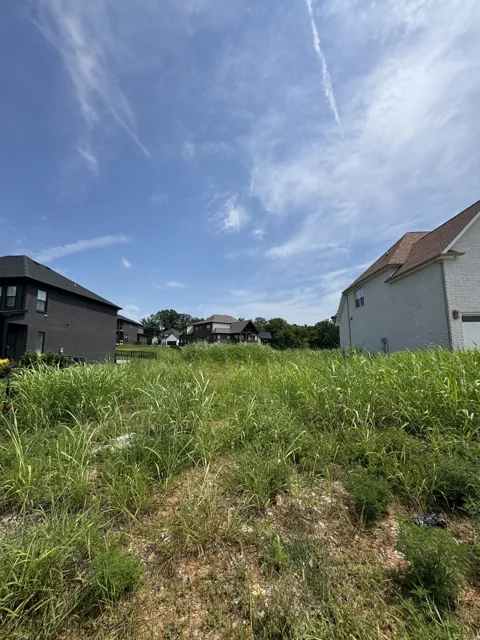 63 Longview Ridge
