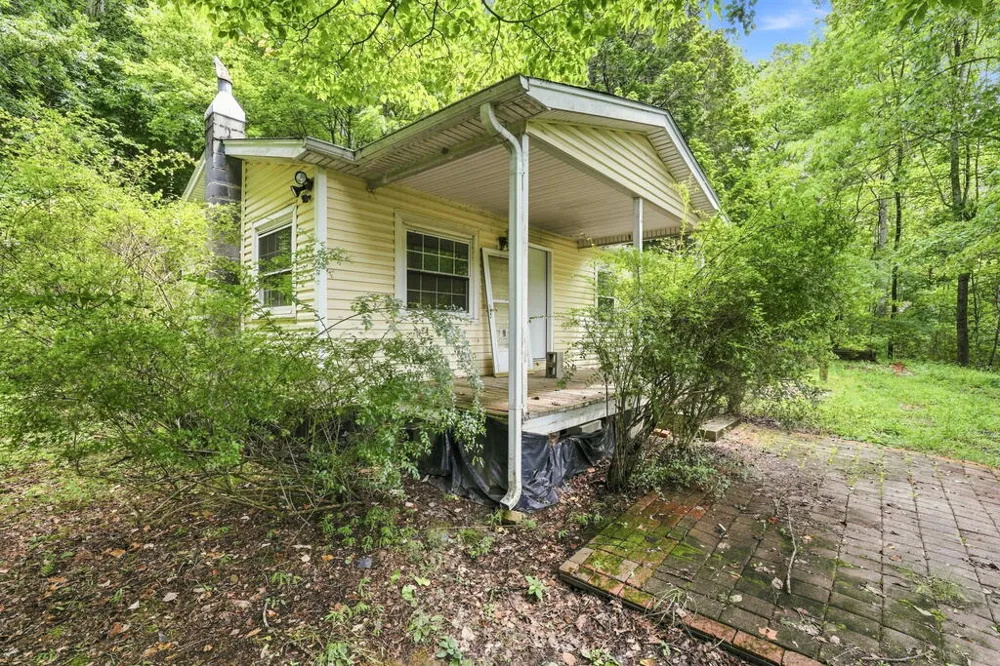 Tessentee Road Franklin, NC 28734
