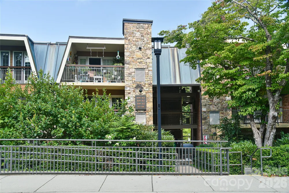 211 Bowling Park Road Asheville, NC 28803