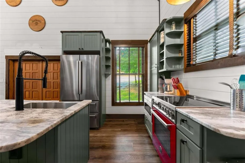 4061 Historic Old Highway 441 Clarkesville, GA 30523