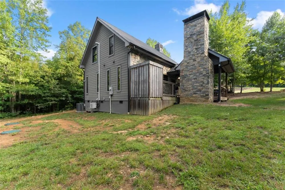 4061 Historic Old Highway 441 Clarkesville, GA 30523