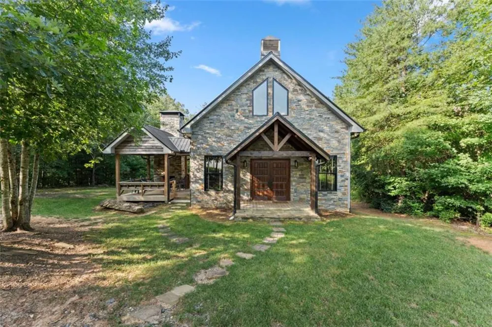 4061 Historic Old Highway 441 Clarkesville, GA 30523