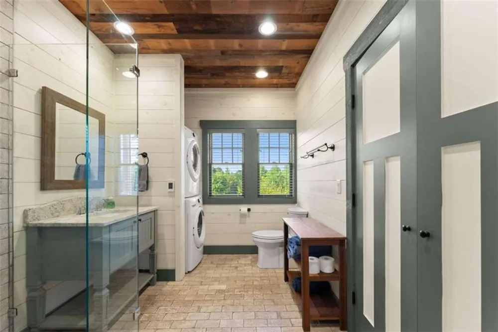 4061 Historic Old Highway 441 Clarkesville, GA 30523