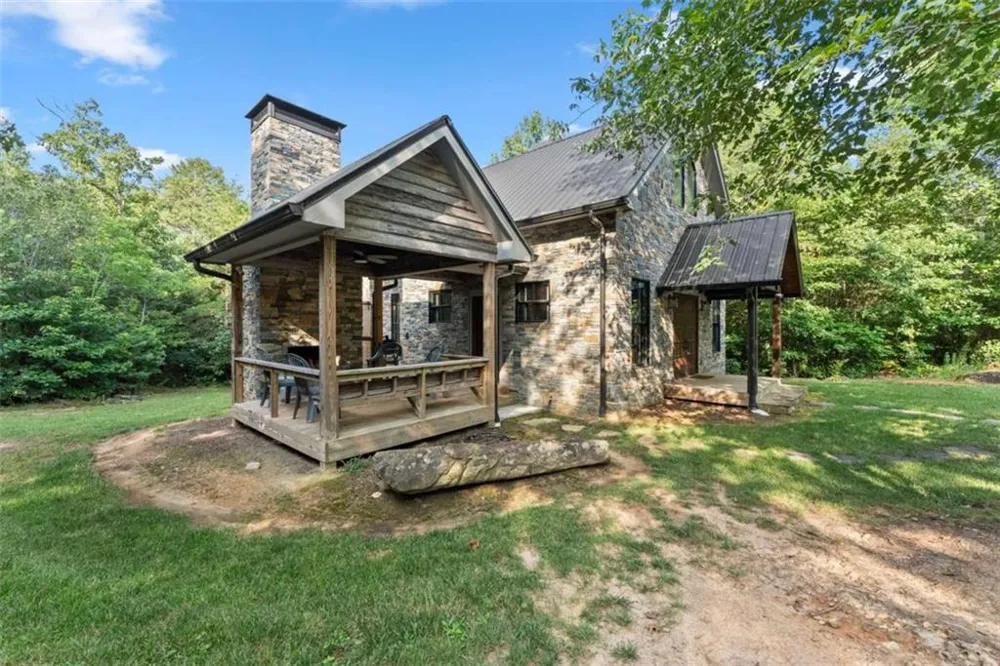 4061 Historic Old Highway 441 Clarkesville, GA 30523