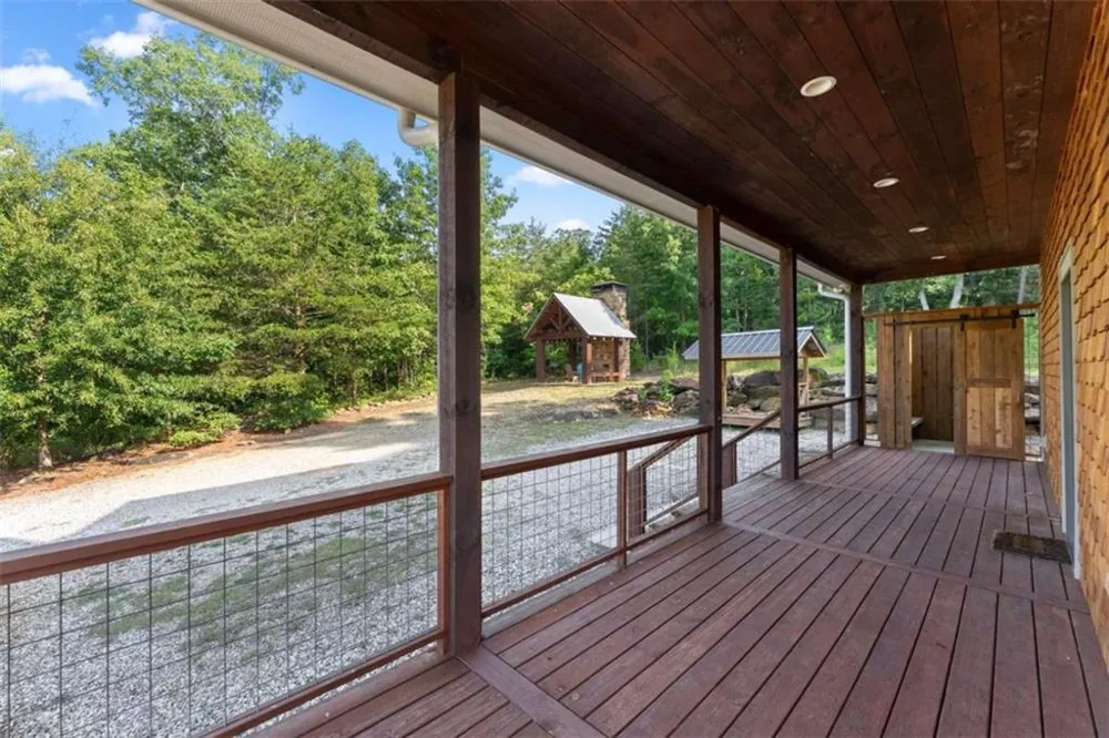 4061 Historic Old Highway 441 Clarkesville, GA 30523