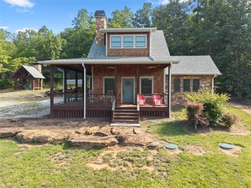 4061 Historic Old Highway 441 Clarkesville, GA 30523
