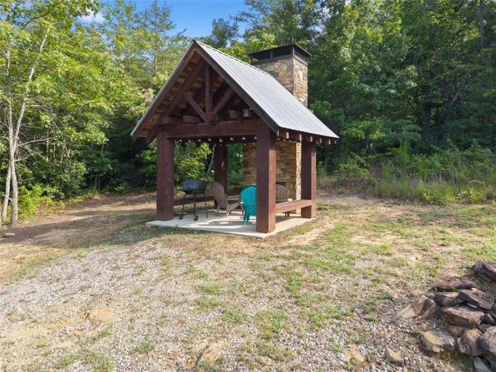 4061 Historic Old Highway 441 Clarkesville, GA 30523
