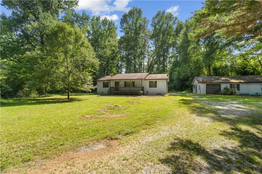 1425 Resaca Lafayette Road NW Resaca, GA 30735