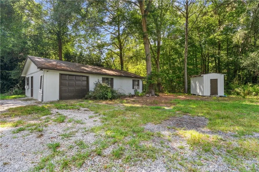 1425 Resaca Lafayette Road NW Resaca, GA 30735