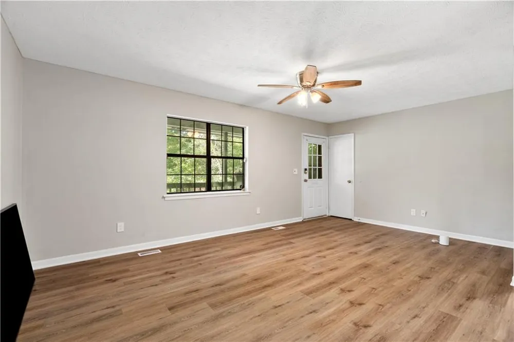 1425 Resaca Lafayette Road NW Resaca, GA 30735