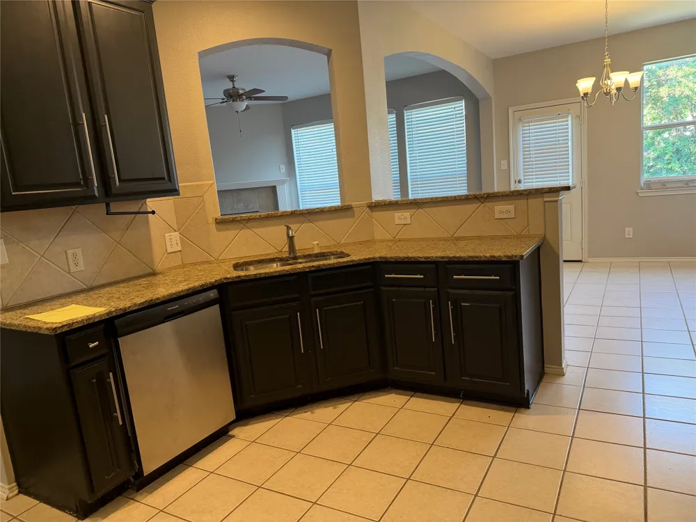 10613 Lansdowne Lane Rowlett, TX 75089