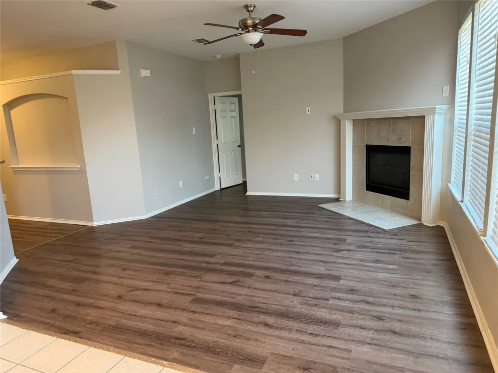 10613 Lansdowne Lane Rowlett, TX 75089