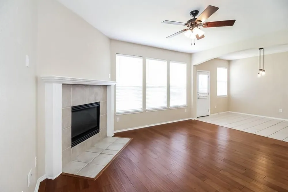 10613 Lansdowne Lane Rowlett, TX 75089