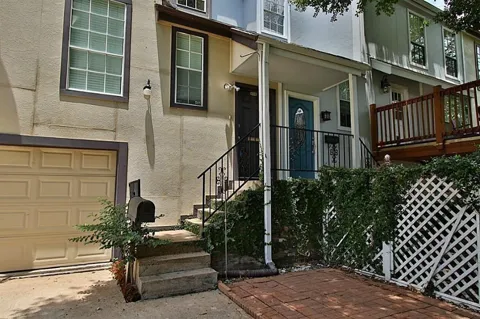 814 Knox Street #C
