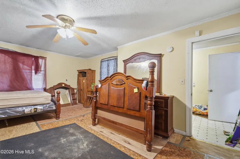 273 E Charity Road Rose Hill, NC 28458
