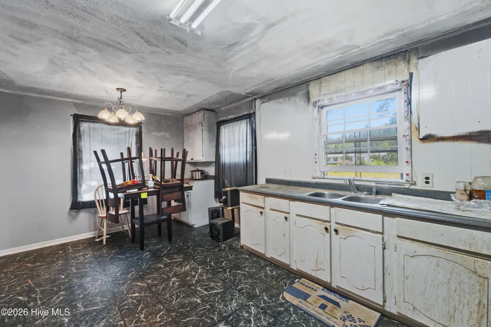 273 E Charity Road Rose Hill, NC 28458