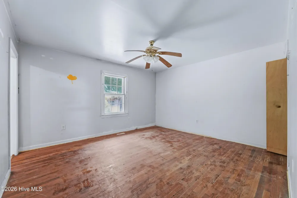 273 E Charity Road Rose Hill, NC 28458
