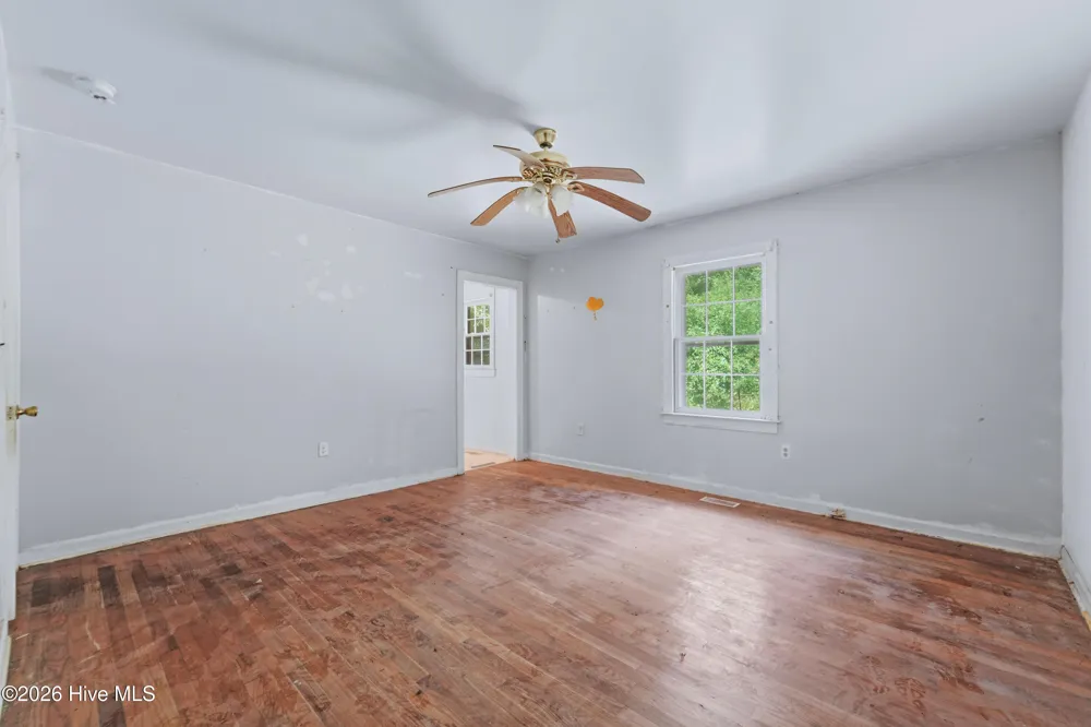 273 E Charity Road Rose Hill, NC 28458