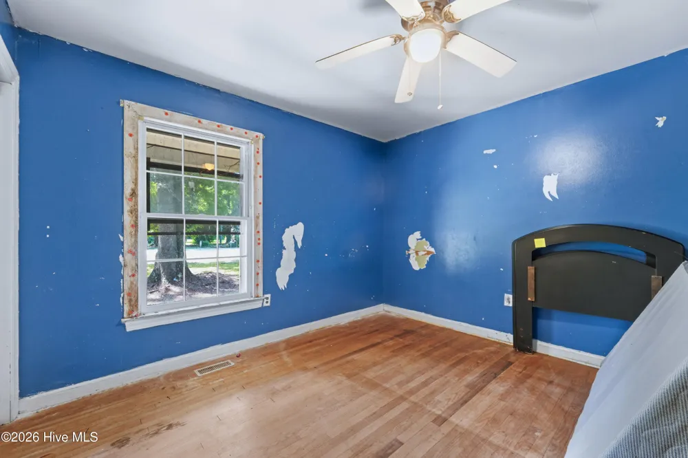 273 E Charity Road Rose Hill, NC 28458