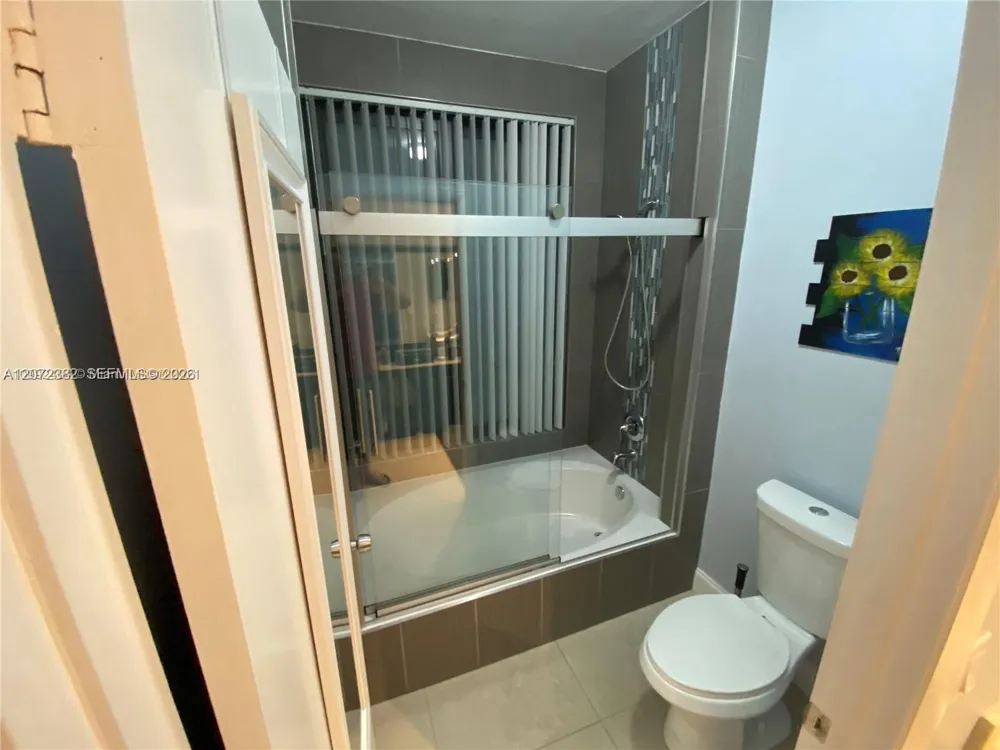 8806 SW 130th Ct #102 Miami, FL 33186