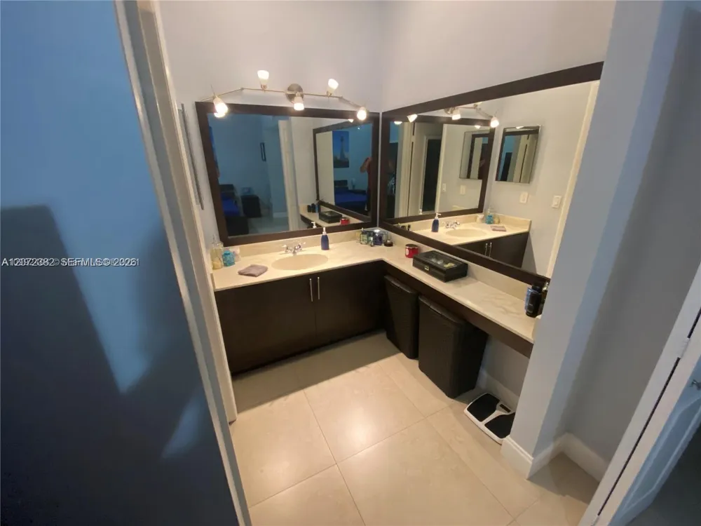 8806 SW 130th Ct #102 Miami, FL 33186