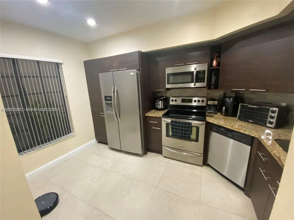 8806 SW 130th Ct #102 Miami, FL 33186