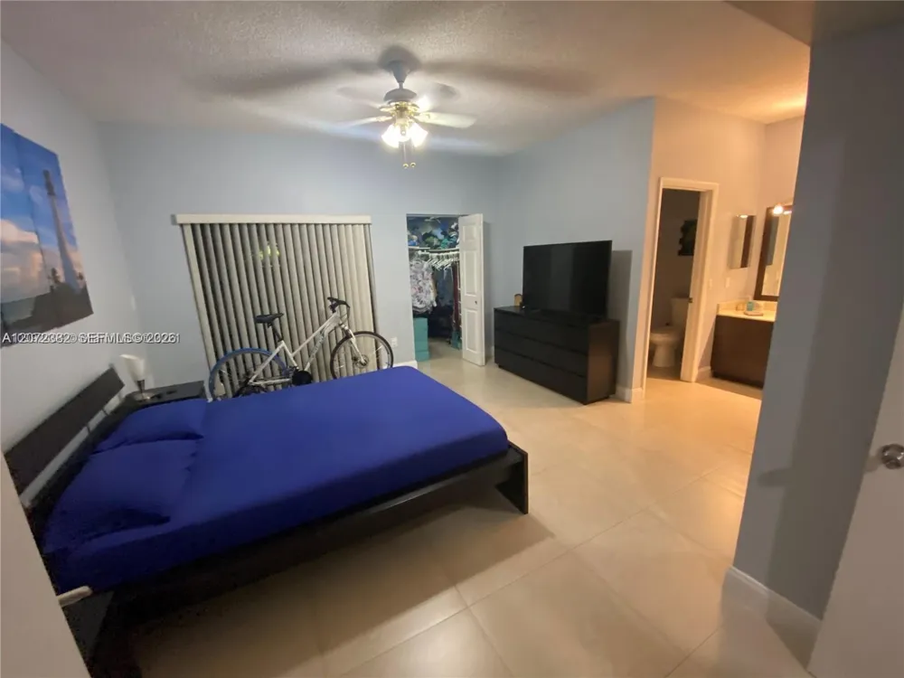 8806 SW 130th Ct #102 Miami, FL 33186