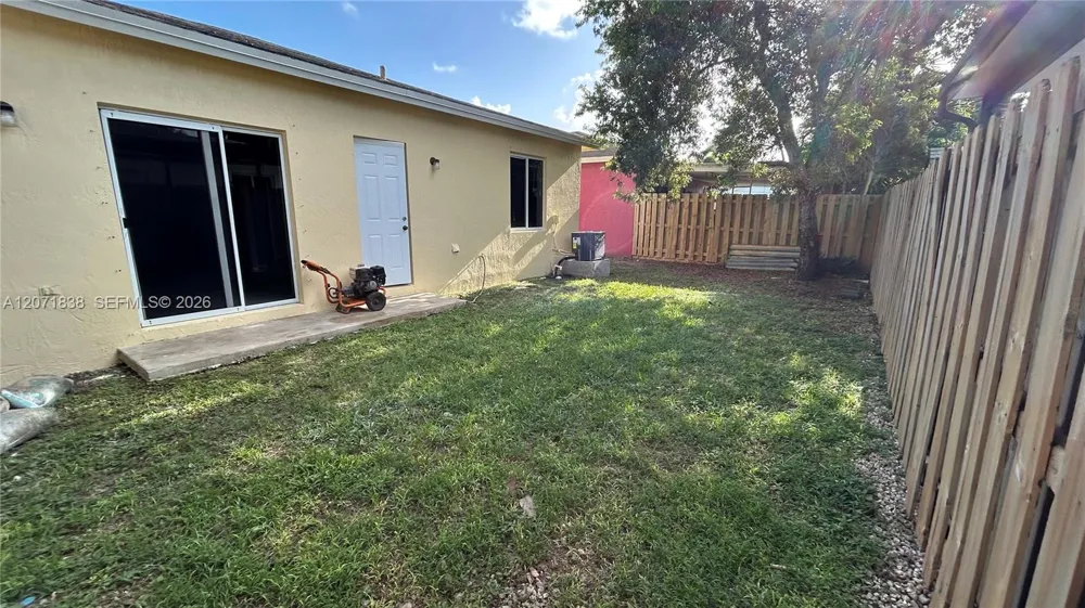 1615 SW 3rd Ct Homestead, FL 33030