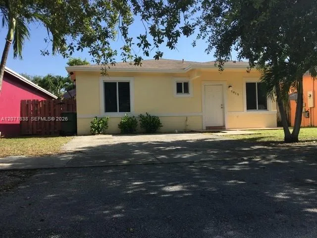 1615 SW 3rd Ct Homestead, FL 33030