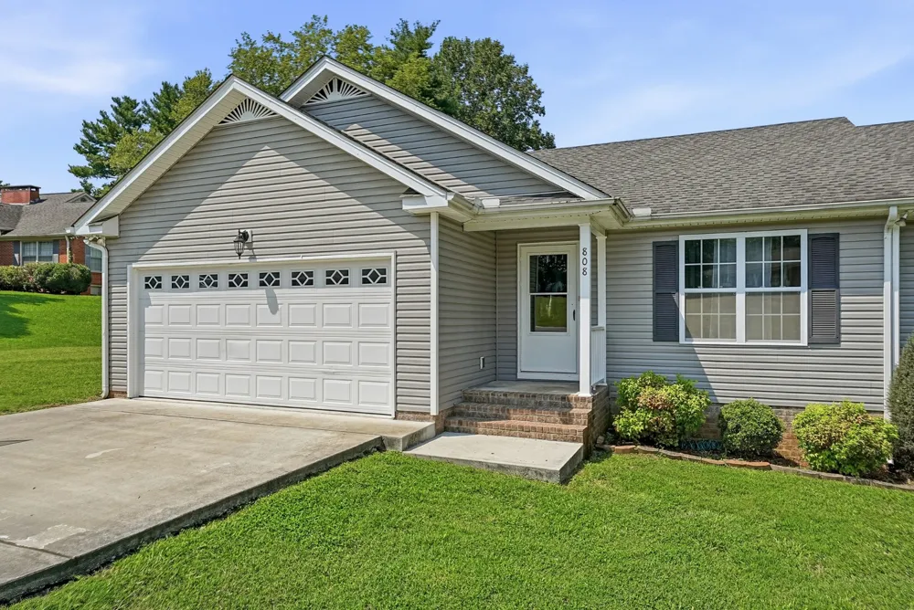808 Boyd Ave McMinnville, TN 37110