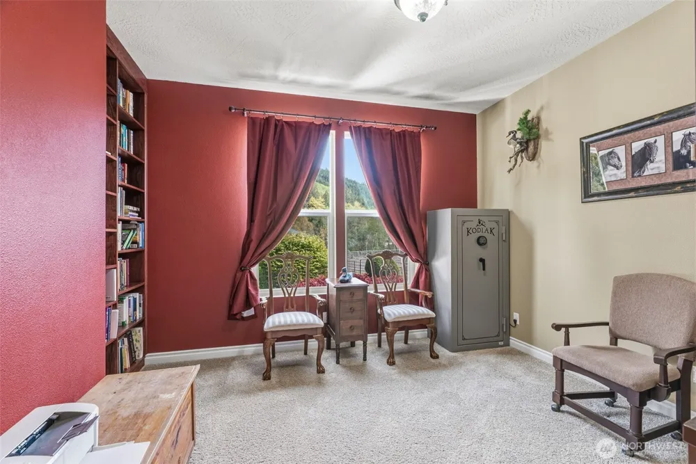 480 Apple Creek Rd Longview, WA 98632