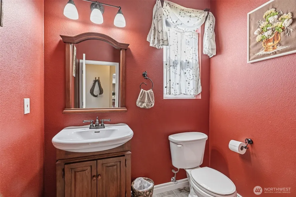 480 Apple Creek Rd Longview, WA 98632