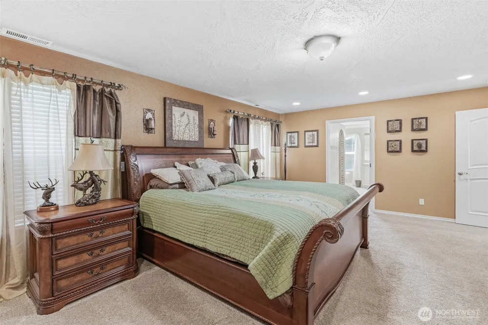 480 Apple Creek Rd Longview, WA 98632