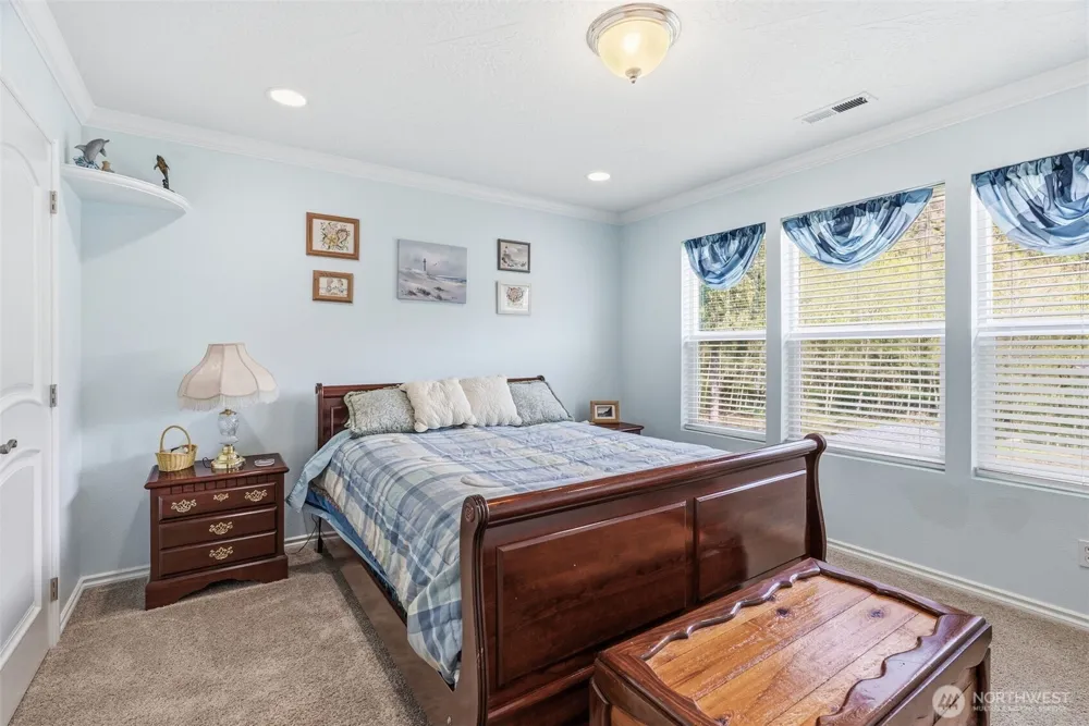 480 Apple Creek Rd Longview, WA 98632