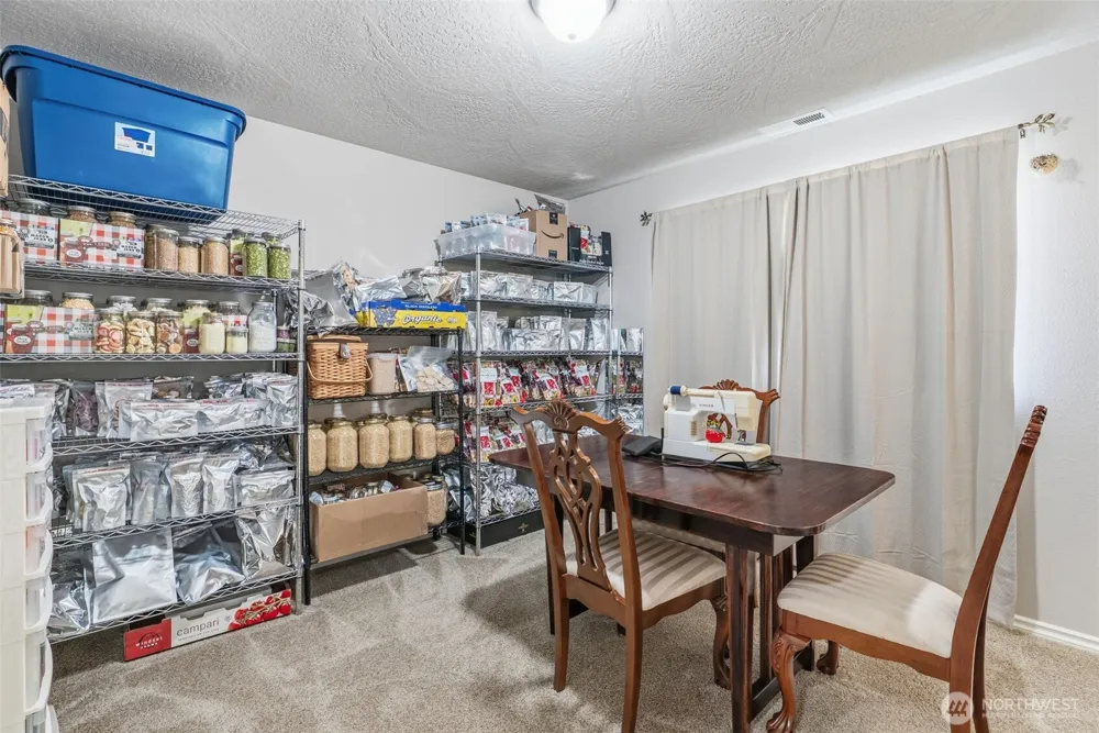 480 Apple Creek Rd Longview, WA 98632