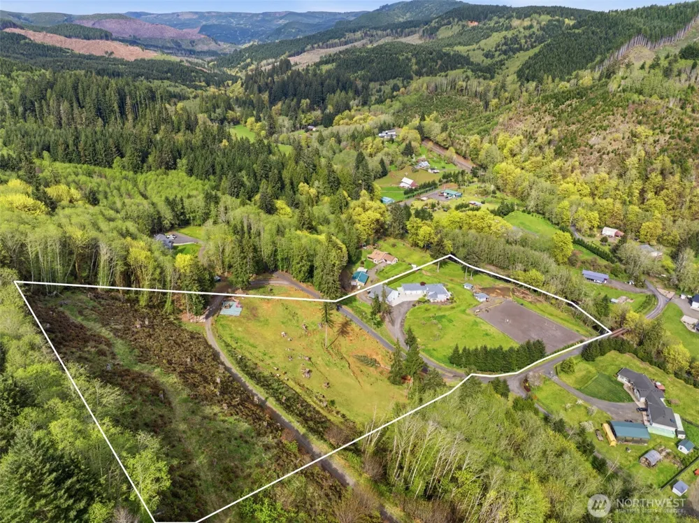 480 Apple Creek Rd Longview, WA 98632