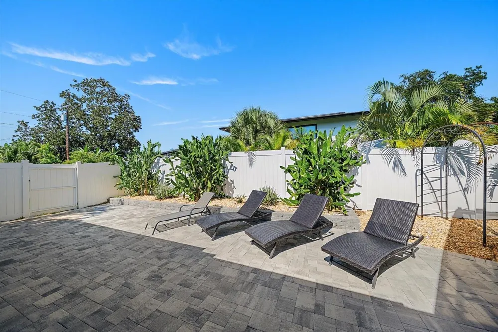 1211 ANGELA MARIA ROAD Sarasota, FL 34243