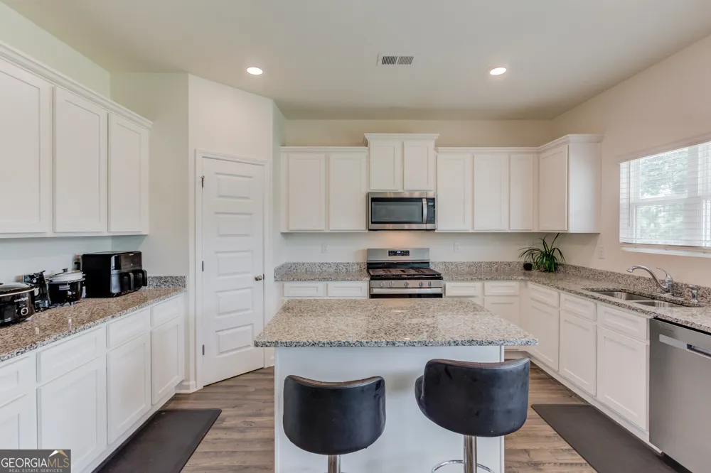 28 Ralph Still RD Dacula, GA 30019