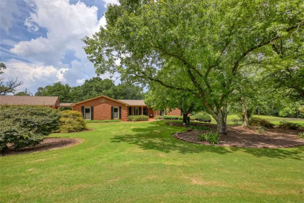 3331 Highway 213 Mansfield, GA 30055