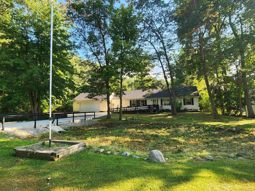 340 Richards Road Bangor Charter Township, MI 48706