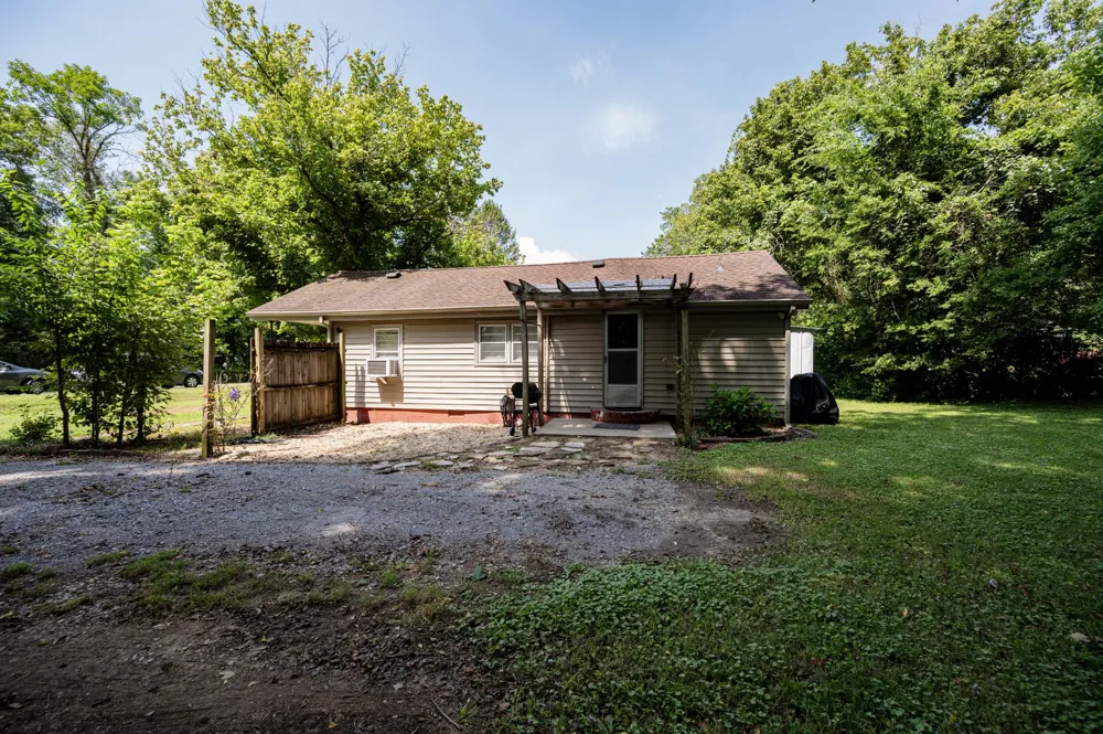 60 Walker St Manchester, TN 37355