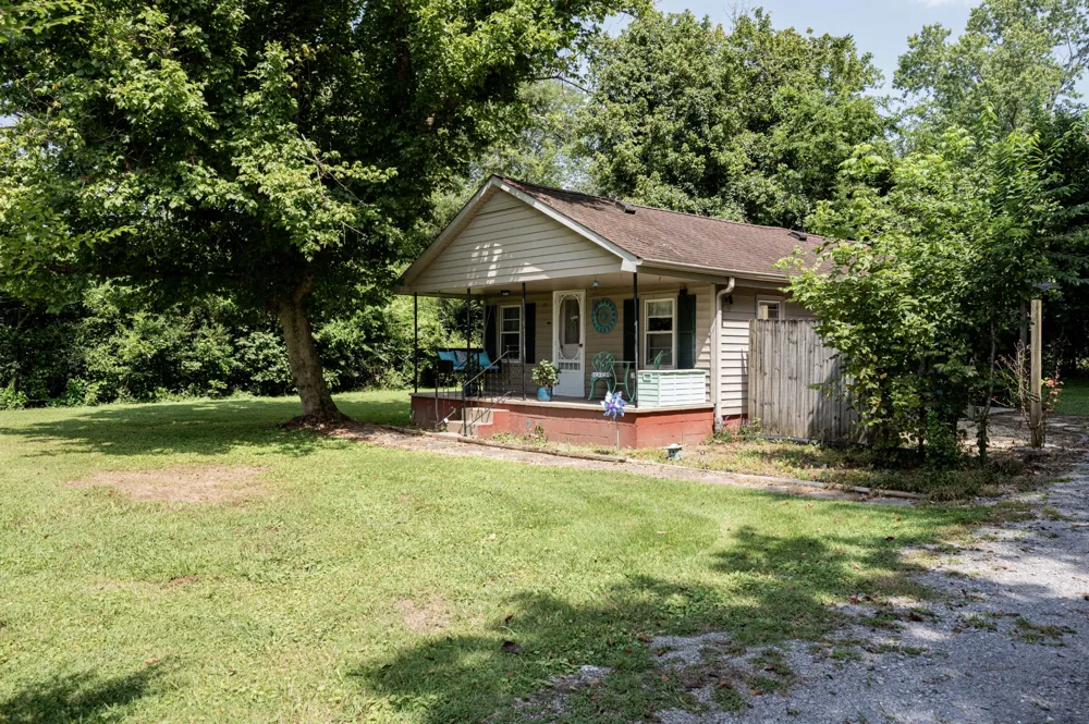 60 Walker St Manchester, TN 37355